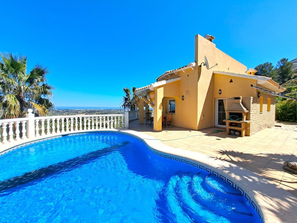 3 bedroom Villa for sale in La Sella with pool garage - € 675,000 (Ref: 9631439)