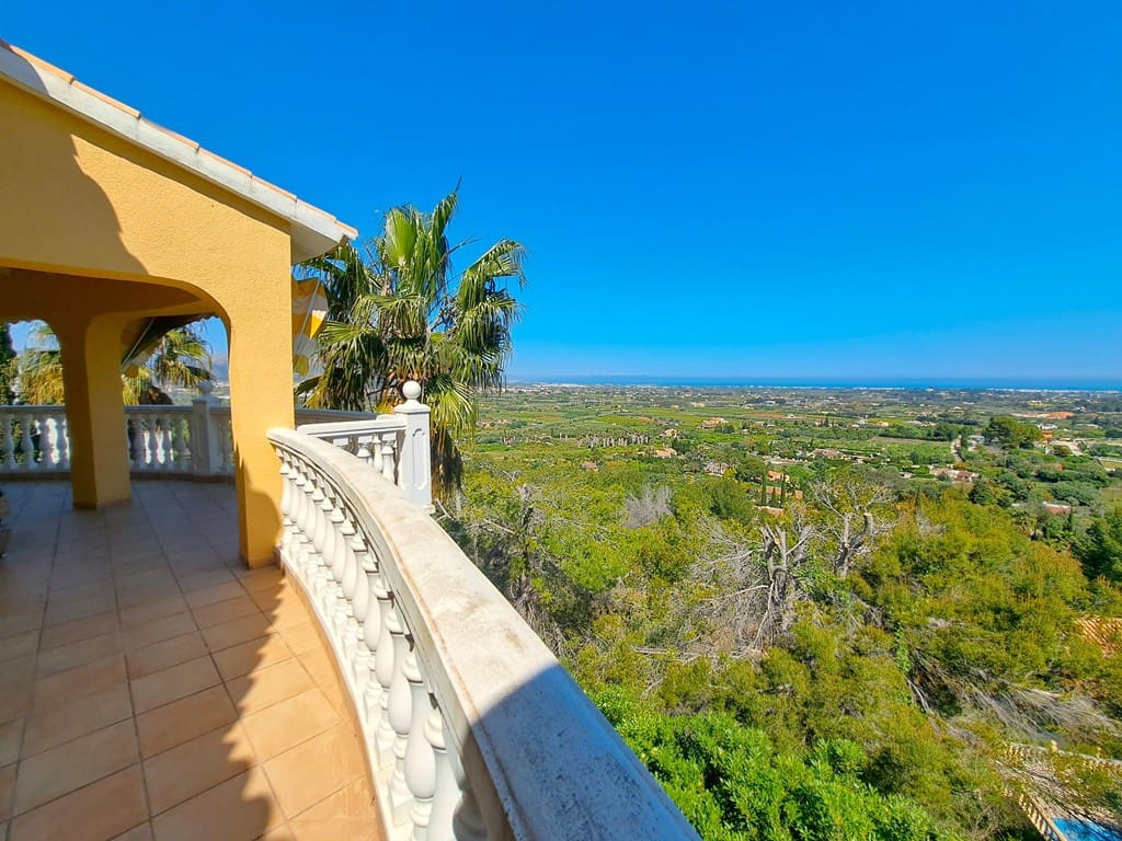 3 bedroom Villa for sale in La Sella with pool garage - € 675,000 (Ref: 9631439)