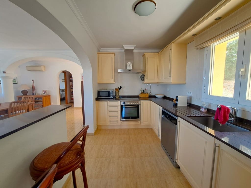 3 bedroom Villa for sale in La Sella with pool garage - € 675,000 (Ref: 9631439)