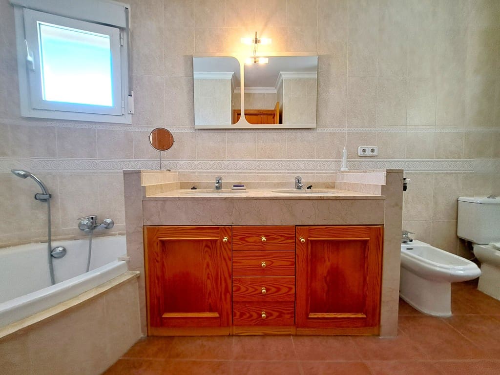 3 bedroom Villa for sale in La Sella with pool garage - € 675,000 (Ref: 9631439)