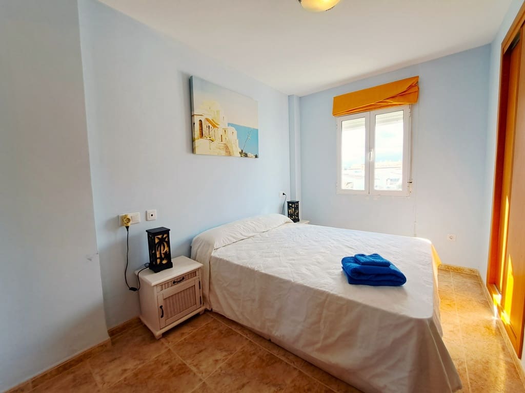 2 Zimmer Strandapartment zu vermieten in Denia mit Pool Garage - 1.100 € (Ref: 9665158)