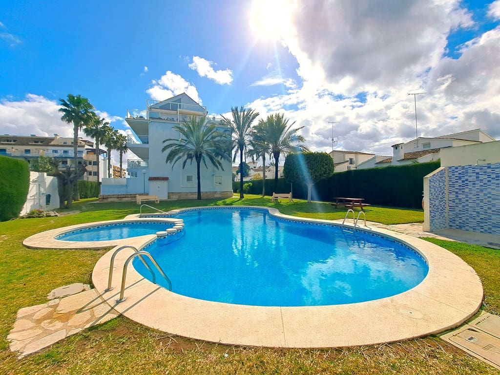 2 Zimmer Strandapartment zu vermieten in Denia mit Pool Garage - 1.100 € (Ref: 9665158)