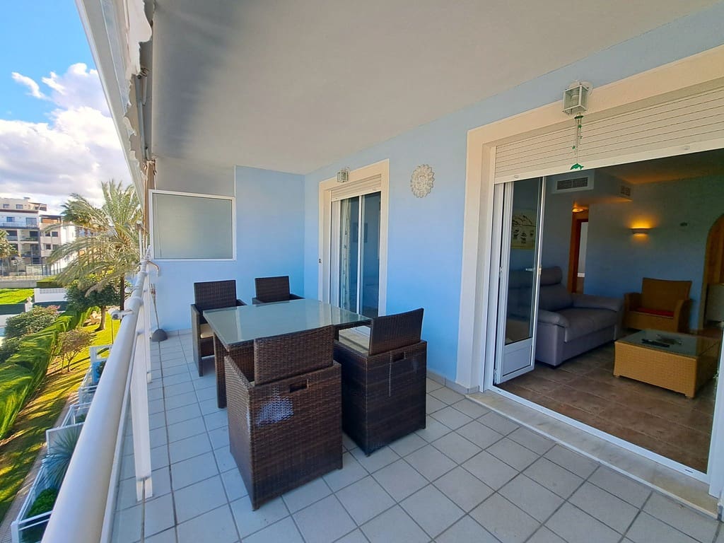 2 Zimmer Strandapartment zu vermieten in Denia mit Pool Garage - 1.100 € (Ref: 9665158)