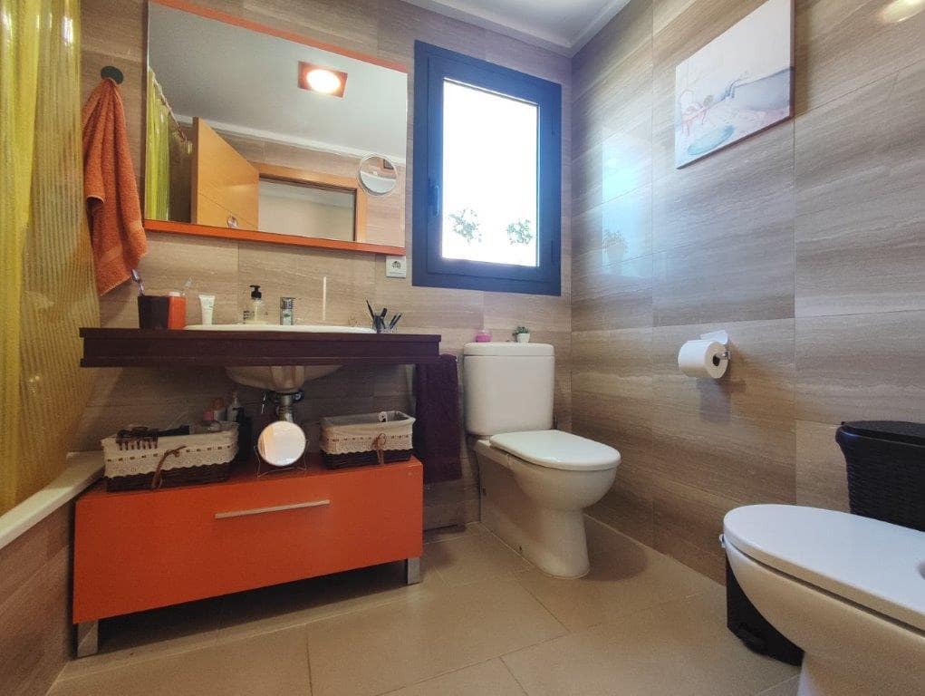 2 bedroom Apartment for sale in Denia - € 330,000 (Ref: 9667192)