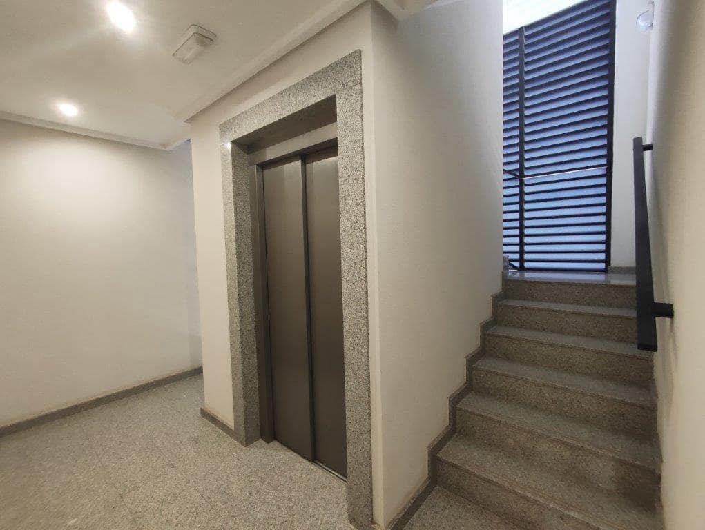 2 bedroom Apartment for sale in Denia - € 330,000 (Ref: 9667192)