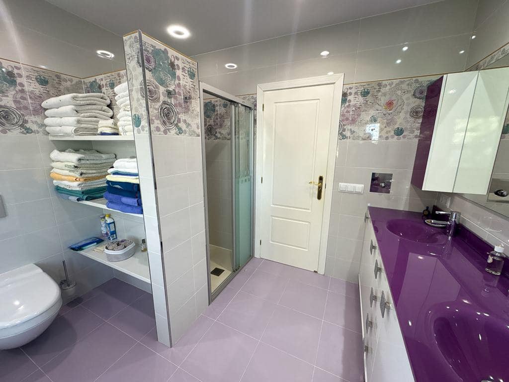 5 bedroom Villa for sale in Denia with pool garage - € 1,375,000 (Ref: 9671094)