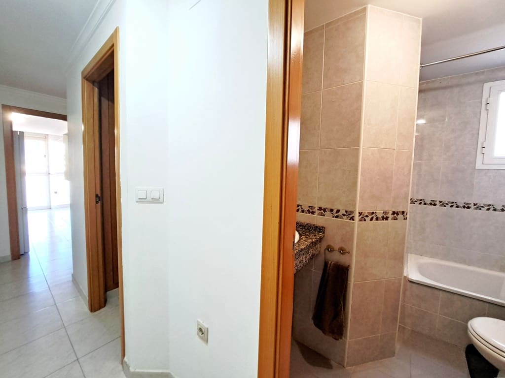 2 bedroom Apartment for rent in Denia - € 850 (Ref: 9713475)