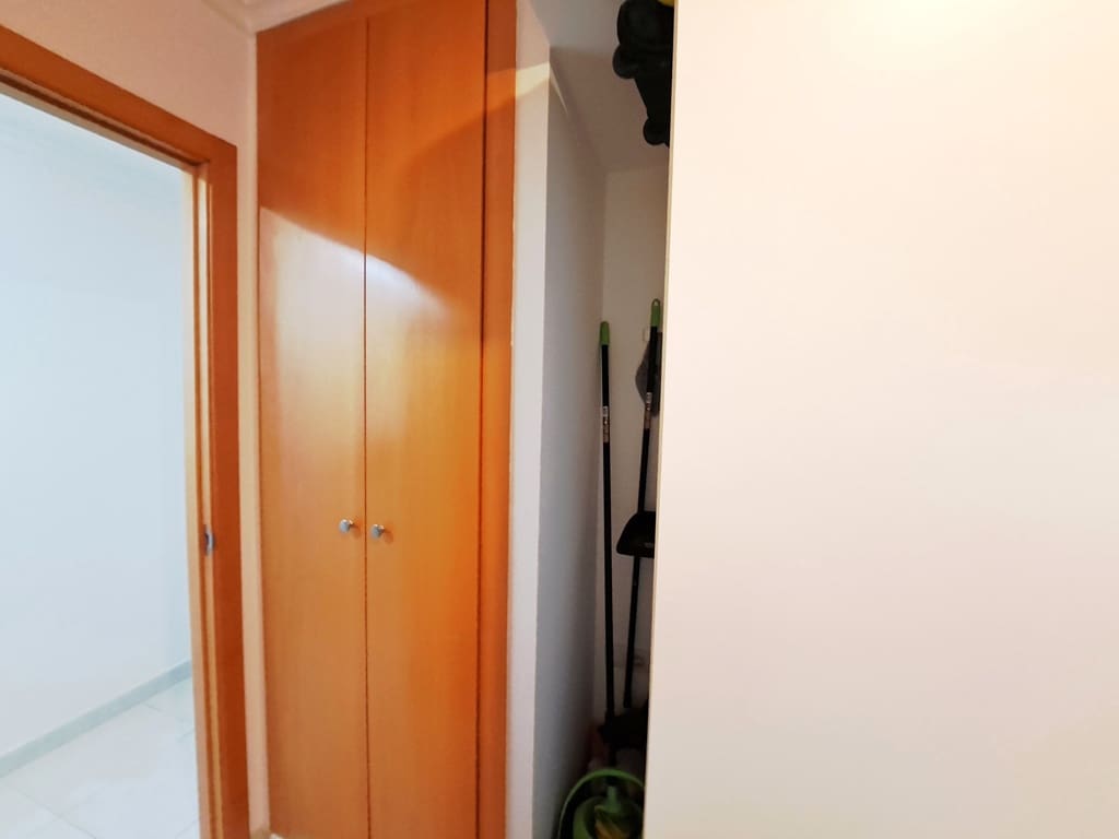 2 bedroom Apartment for rent in Denia - € 850 (Ref: 9713475)