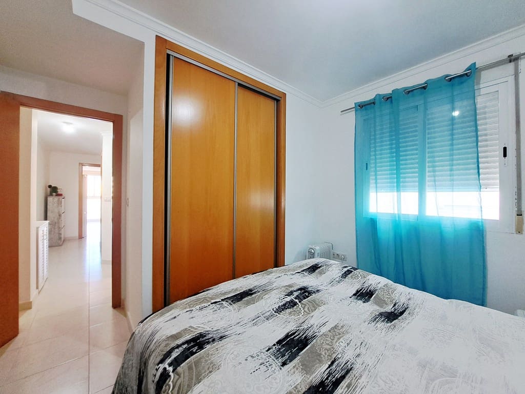 2 bedroom Apartment for rent in Denia - € 850 (Ref: 9713475)