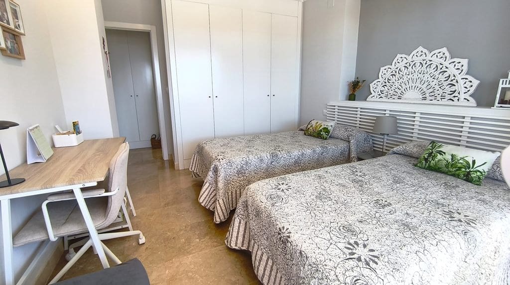 2 soverom Leilighet til salgs i La Sella med svømmebasseng garasje - € 510 000 (Ref: 9758148)