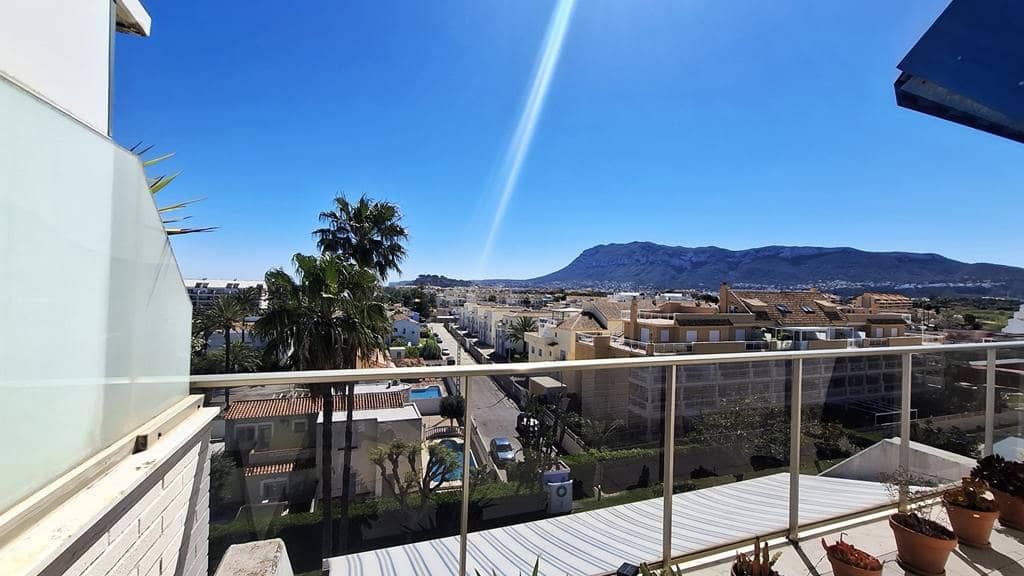 Apartamento de 3 habitaciones en Dénia en venta con piscina garaje - 510.000 € (Ref: 9758660)