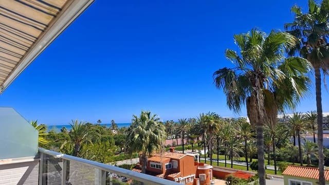 Apartamento de 3 habitaciones en Dénia en venta con piscina garaje - 510.000 € (Ref: 9758660)