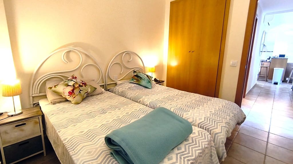 2 makuuhuone Huoneisto myytävänä paikassa La Sella mukana 
autotalli - 249 000 € (Ref: 9782482)