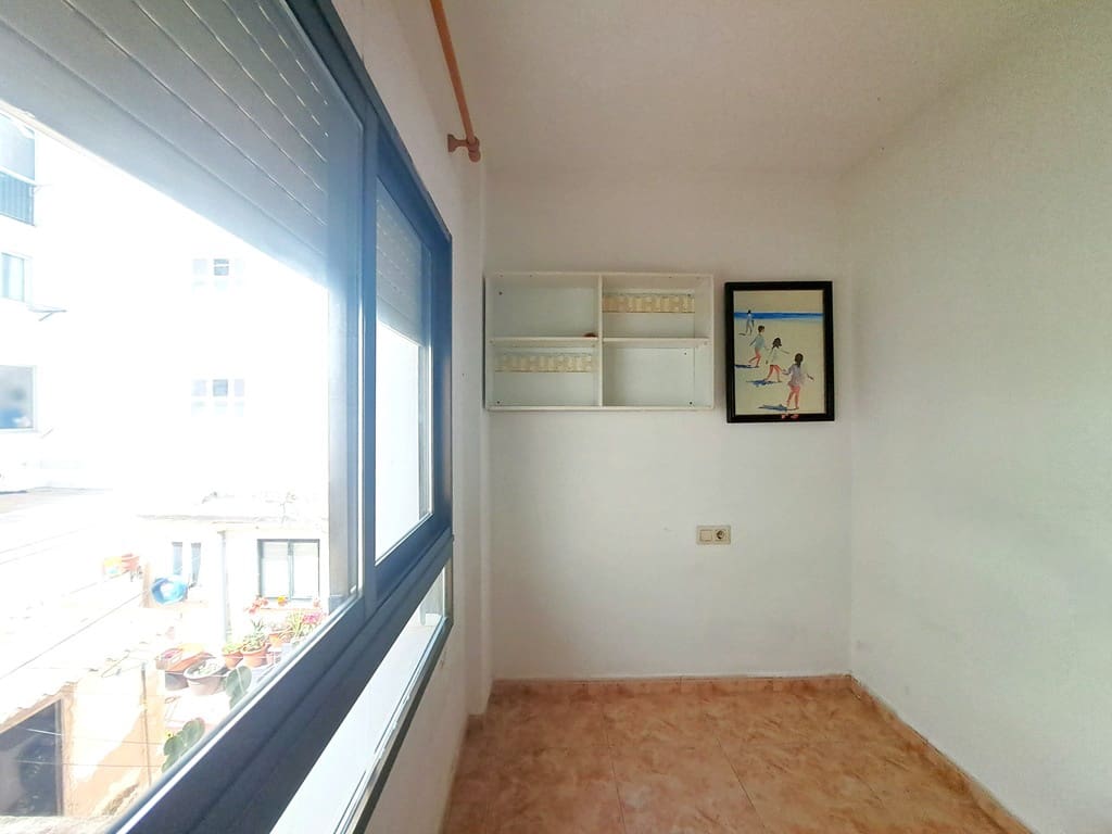 3 bedroom Apartment for sale in Denia - € 185,000 (Ref: 9787950)