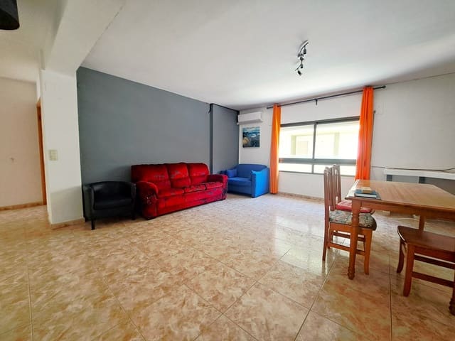 3 bedroom Apartment for sale in Dénia - € 185,000 (Ref: 9787950)