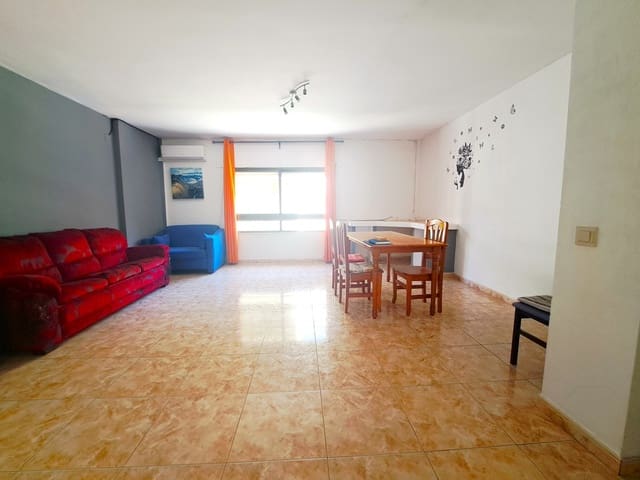 3 bedroom Apartment for sale in Dénia - € 185,000 (Ref: 9787950)