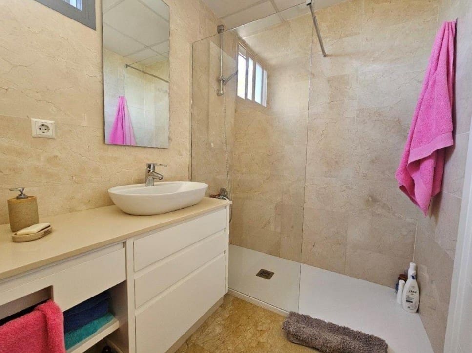 1 makuuhuone Huoneisto myytävänä paikassa Denia mukana uima-altaan 
autotalli - 215 000 € (Ref: 9803753)