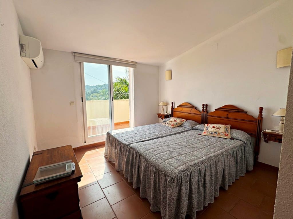 3 makuuhuone Huvila myytävänä paikassa Denia mukana uima-altaan 
autotalli - 610 000 € (Ref: 9805834)