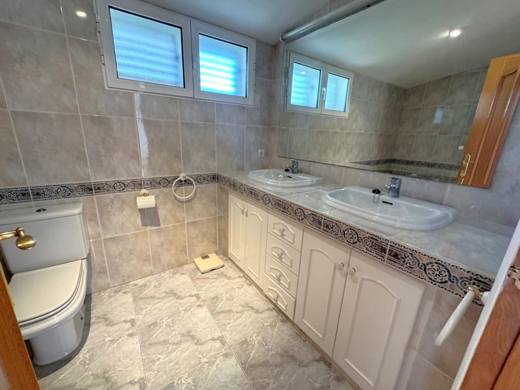 3 makuuhuone Huvila myytävänä paikassa Denia mukana uima-altaan 
autotalli - 610 000 € (Ref: 9805834)