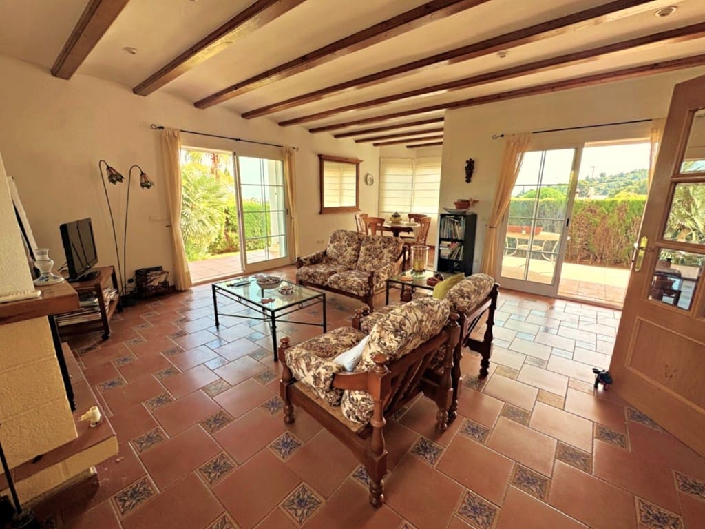 3 makuuhuone Huvila myytävänä paikassa Denia mukana uima-altaan 
autotalli - 610 000 € (Ref: 9805834)