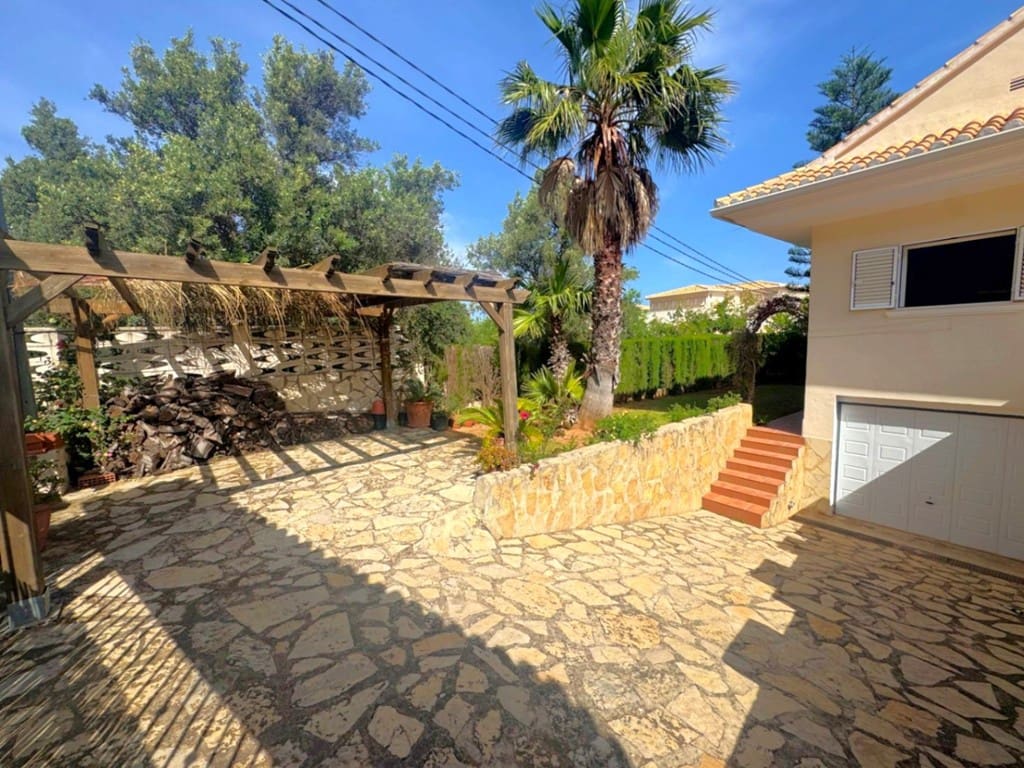 3 makuuhuone Huvila myytävänä paikassa Denia mukana uima-altaan 
autotalli - 610 000 € (Ref: 9805834)