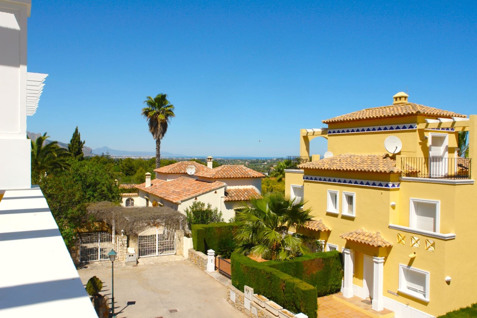 2 bedroom Apartment for sale in La Sella with pool garage - € 220,000 (Ref: 9830439)