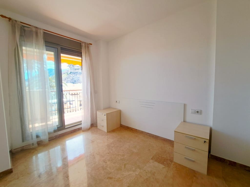 3 soveværelse Lejlighed til salg i Denia med swimmingpool garage - € 430.000 (Ref: 9834246)