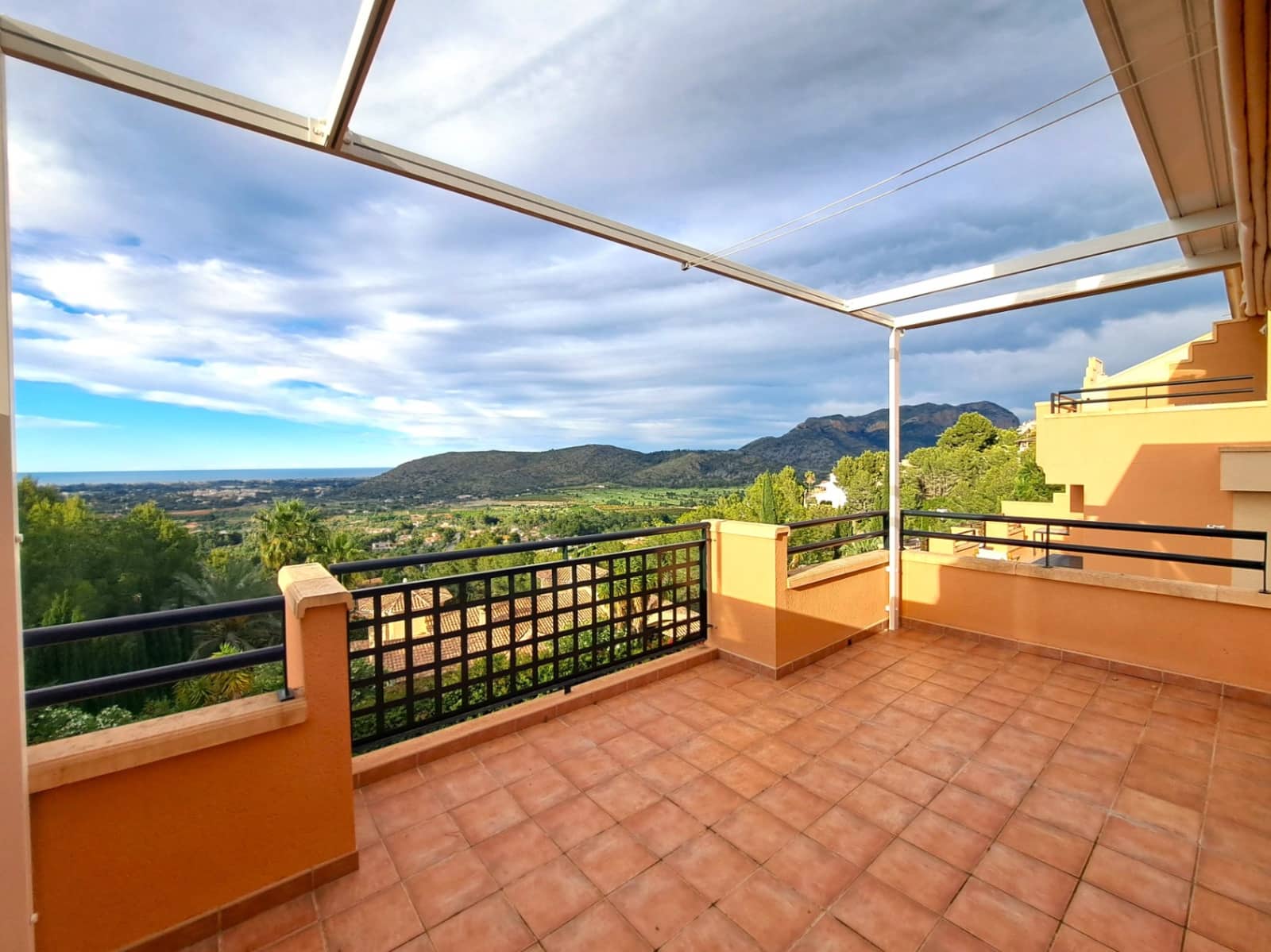 2 bedroom Apartment for sale in La Sella with pool garage - € 240,000 (Ref: 9844646)