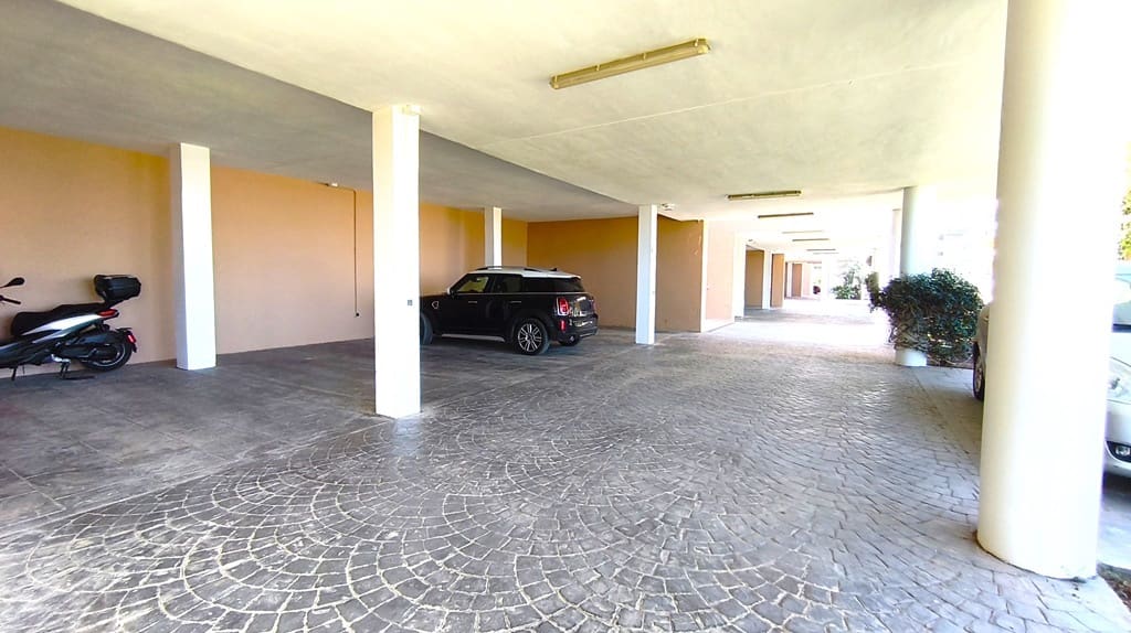3 soverom Leilighet til salgs i La Sella med svømmebasseng garasje - € 550 000 (Ref: 9876866)