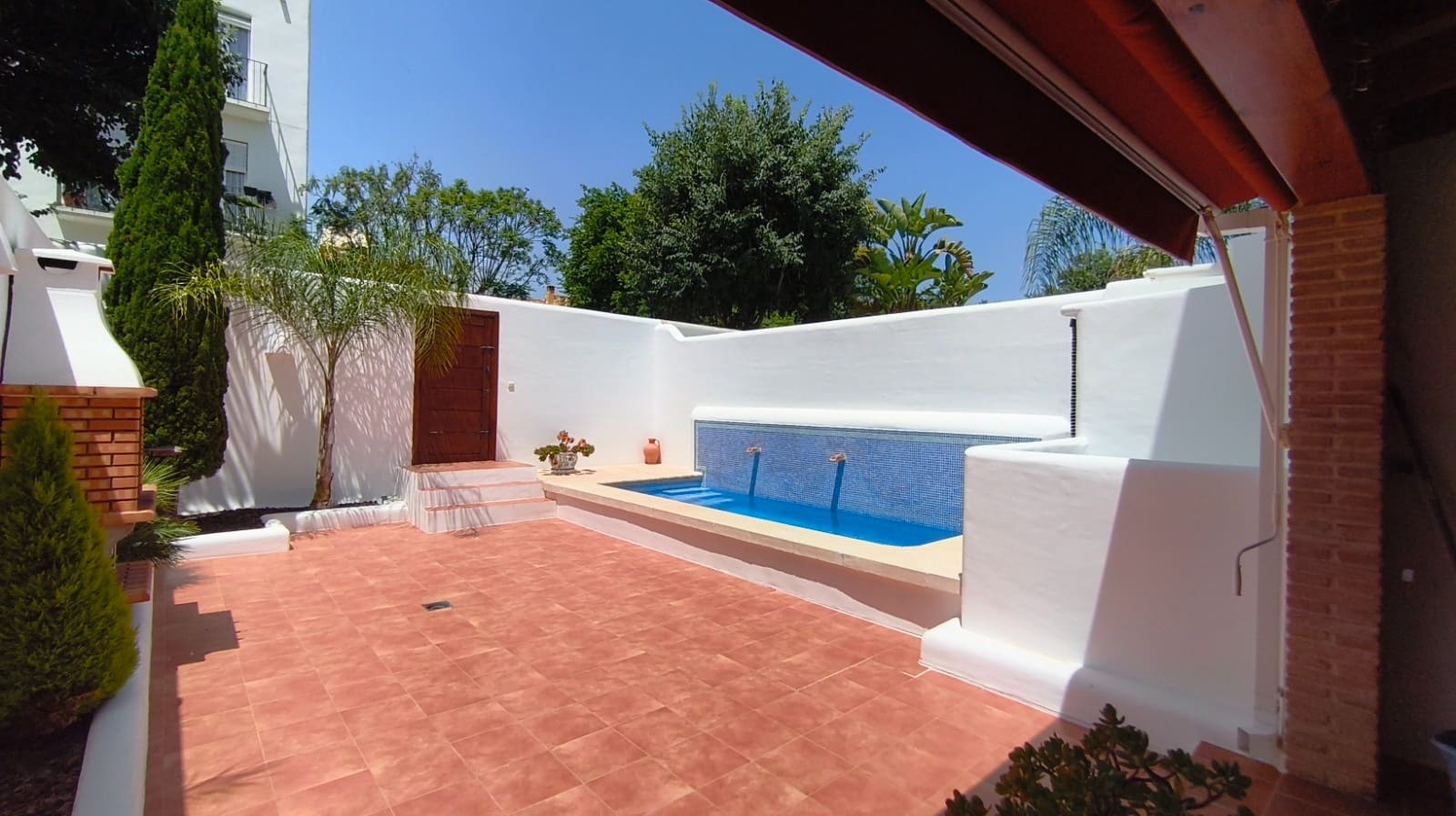 4 bedroom Townhouse for sale in La Xara with pool garage - € 525,000 (Ref: 9905082)