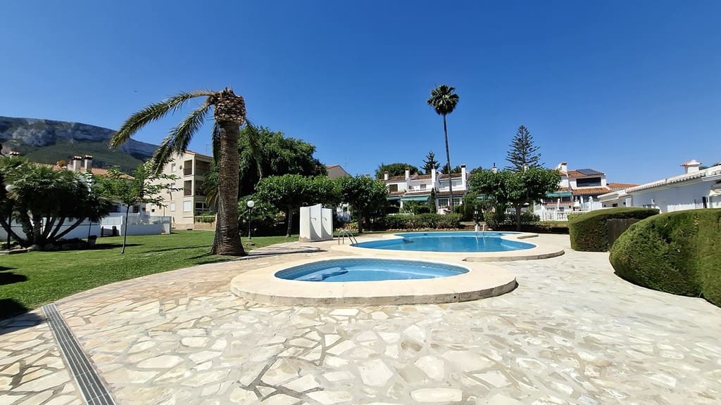 3 soveværelse Lejlighed til salg i Denia med swimmingpool garage - € 395.000 (Ref: 9914581)