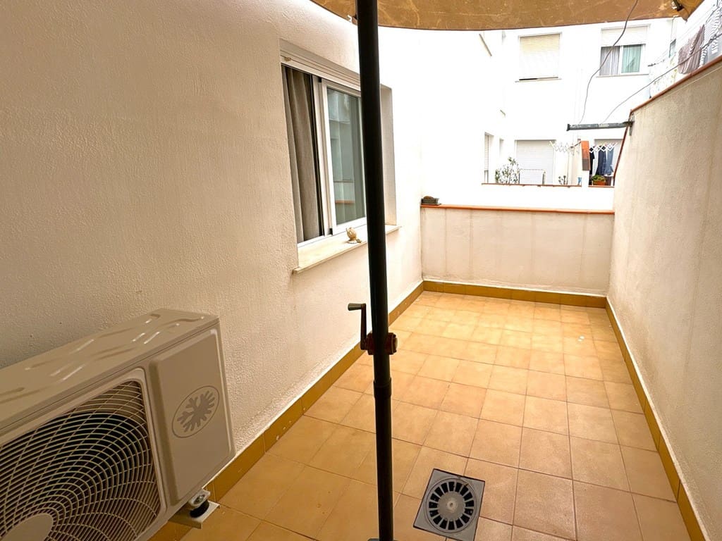 3 soveværelse Lejlighed til salg i Denia med garage - € 272.000 (Ref: 9914996)