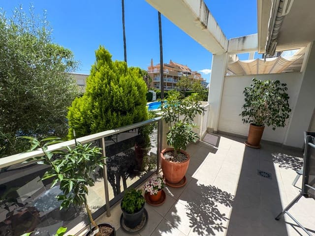 2 sovrum Lägenhet till salu i Dénia med pool garage - 450 000 € (Ref: 9917508)