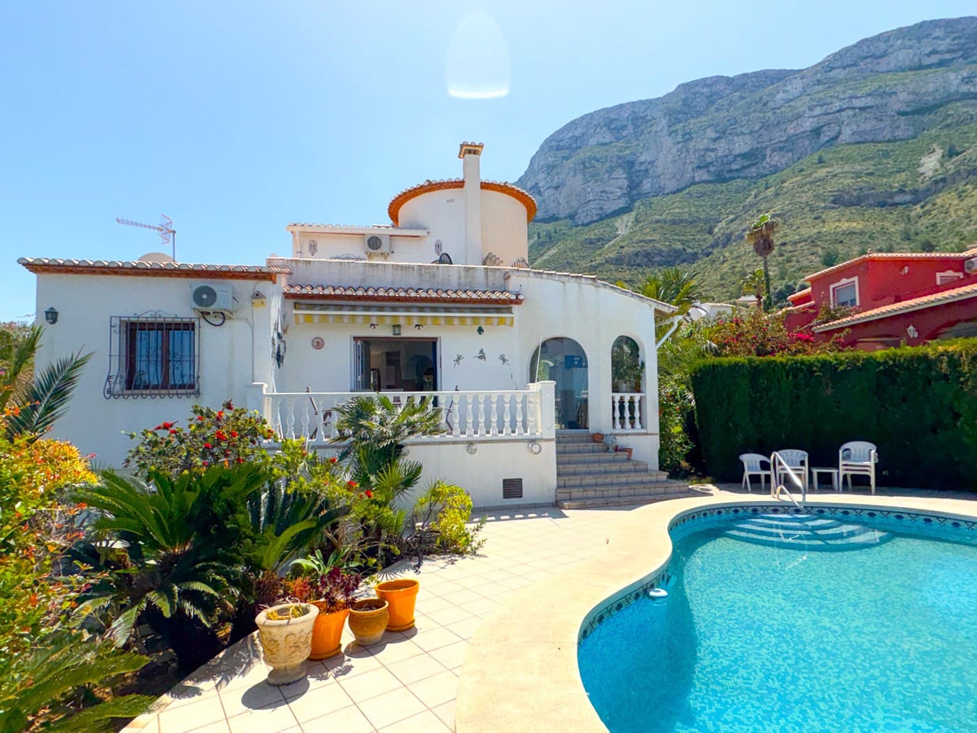 3 bedroom Villa for sale in Denia with pool garage - € 570,000 (Ref: 9961626)