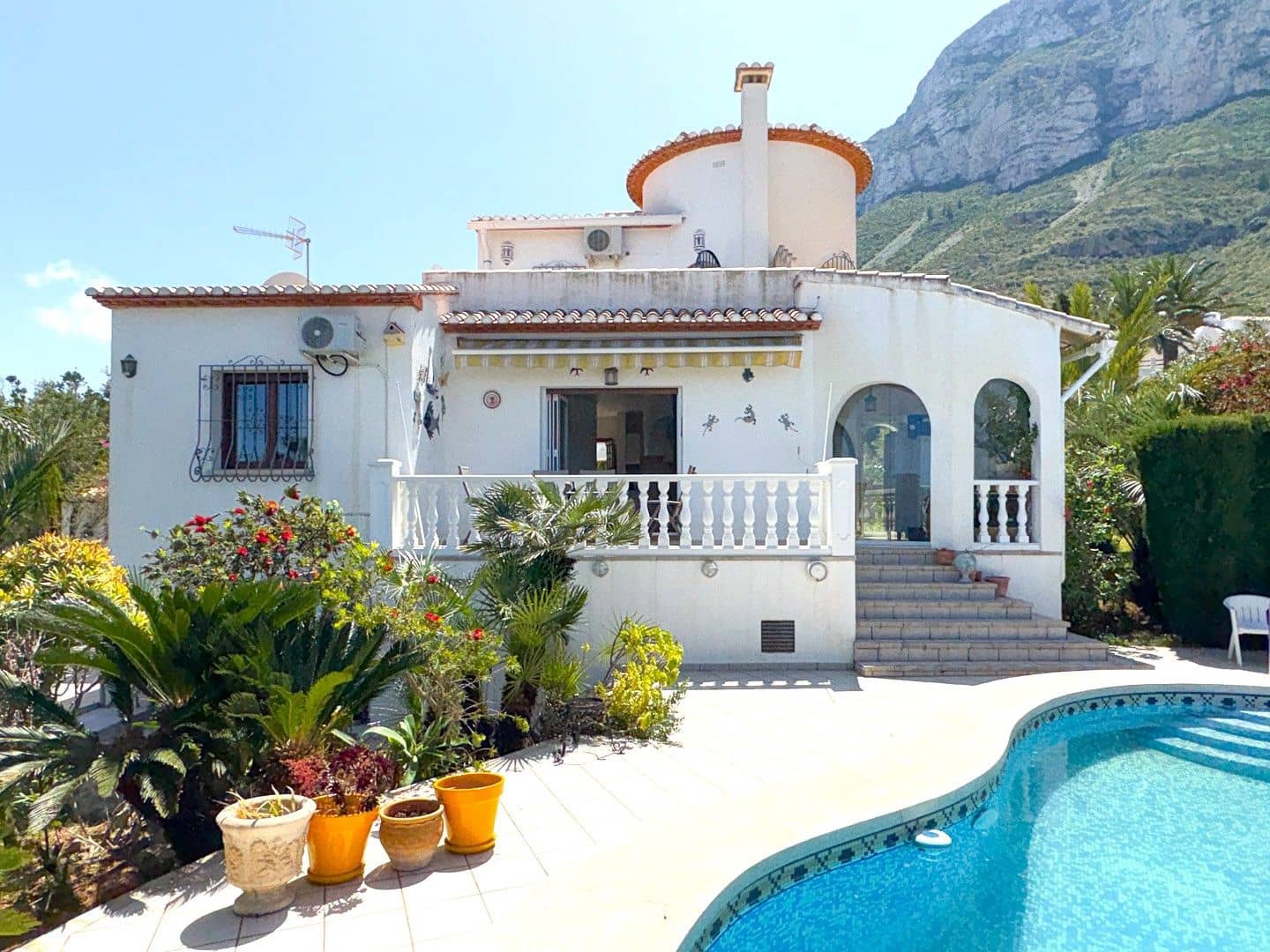 3 bedroom Villa for sale in Denia with pool garage - € 570,000 (Ref: 9961626)