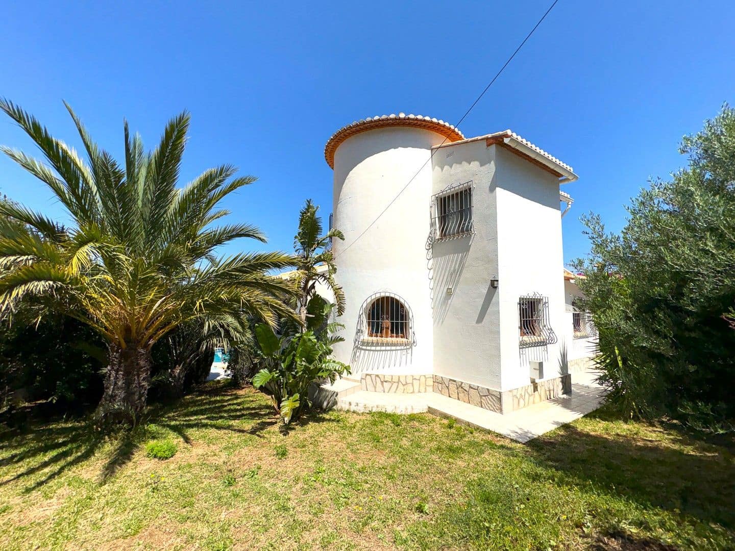 3 bedroom Villa for sale in Denia with pool garage - € 570,000 (Ref: 9961626)
