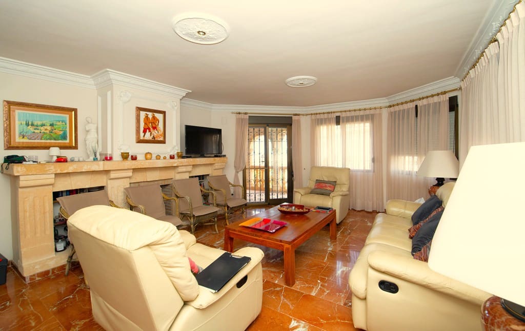 4 sypialnia Willa na sprzedaż w Denia z garażem - 870 000 € (Ref: 9965680)