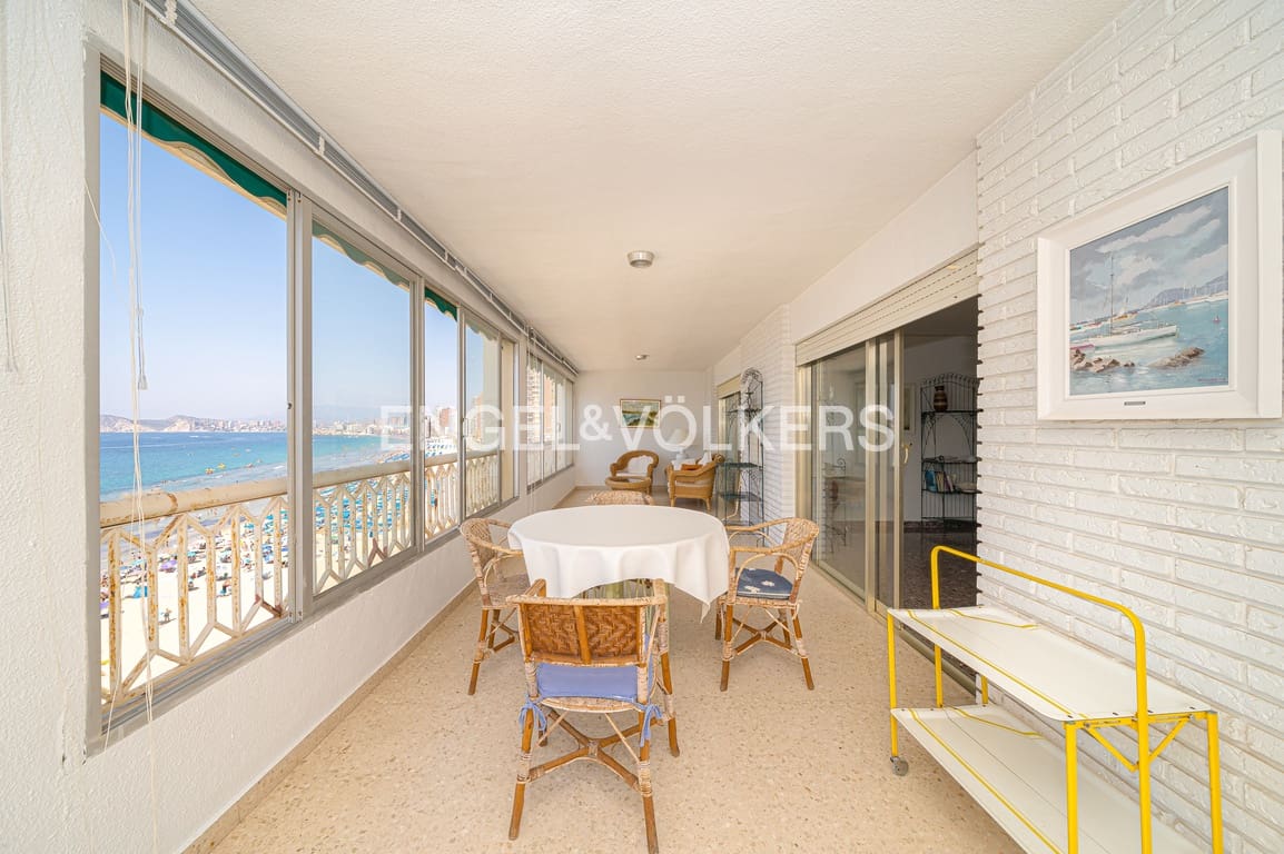 3 slaapkamer Appartement te koop in Benidorm met zwembad garage - € 575.000 (Ref: 10007765)