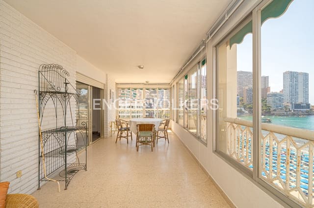3 slaapkamer Appartement te koop in Benidorm met zwembad garage - € 575.000 (Ref: 10007765)