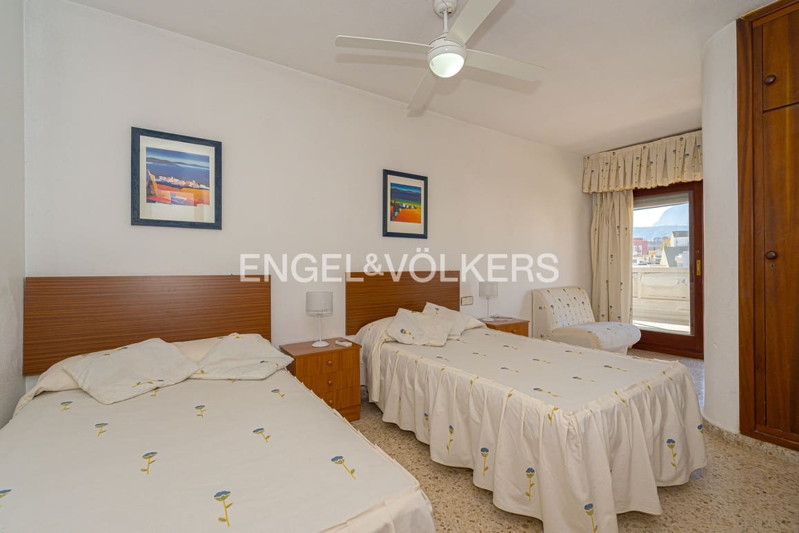 Garage for sale in Benidorm - € 410,000 (Ref: 10007766)