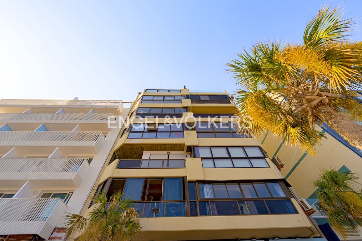 Garage for sale in Benidorm - € 410,000 (Ref: 10007766)