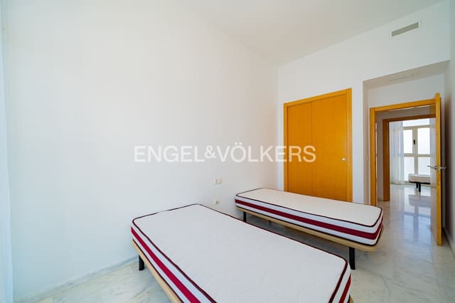 Apartamento de 3 habitaciones en Benidorm en venta con piscina garaje - 895.000 € (Ref: 10007919)