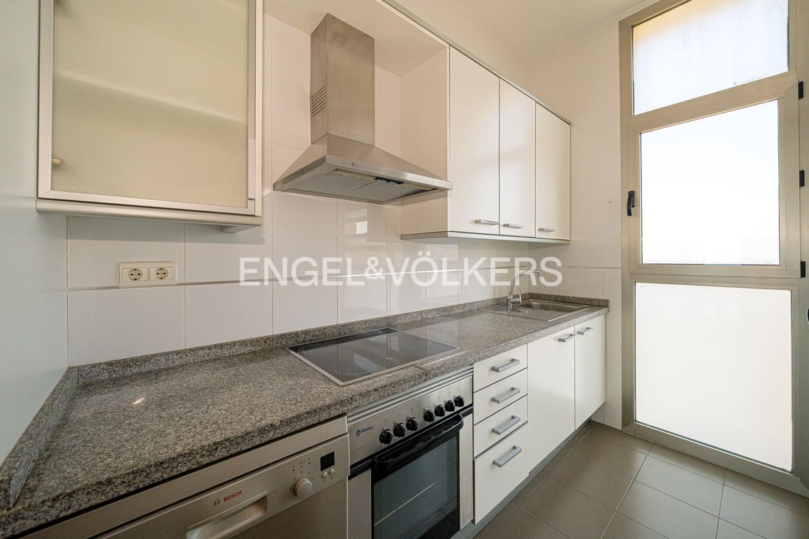 Apartamento de 3 habitaciones en Benidorm en venta con piscina garaje - 895.000 € (Ref: 10007919)