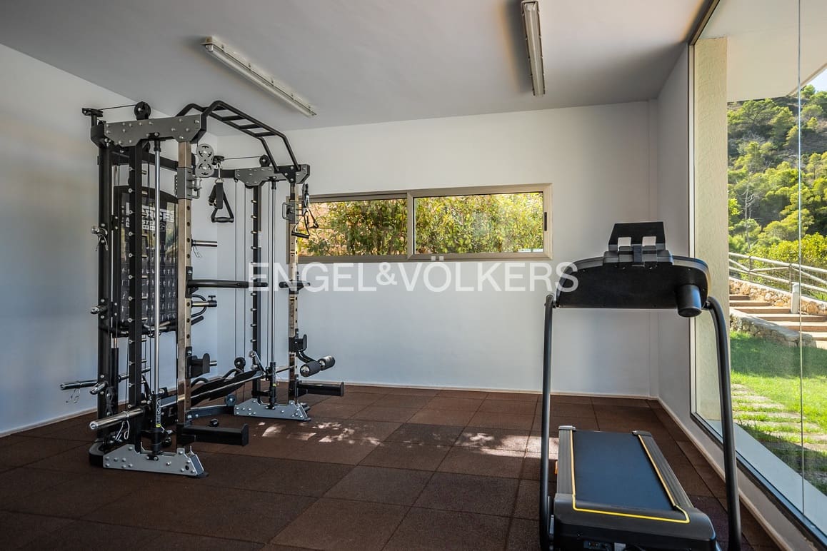 Apartamento de 3 habitaciones en Benidorm en venta con piscina garaje - 895.000 € (Ref: 10007919)