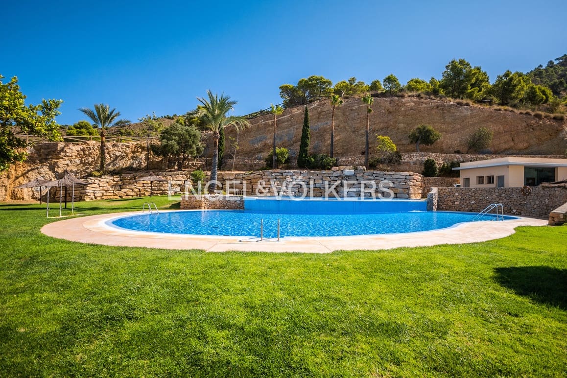 Apartamento de 3 habitaciones en Benidorm en venta con piscina garaje - 895.000 € (Ref: 10007919)