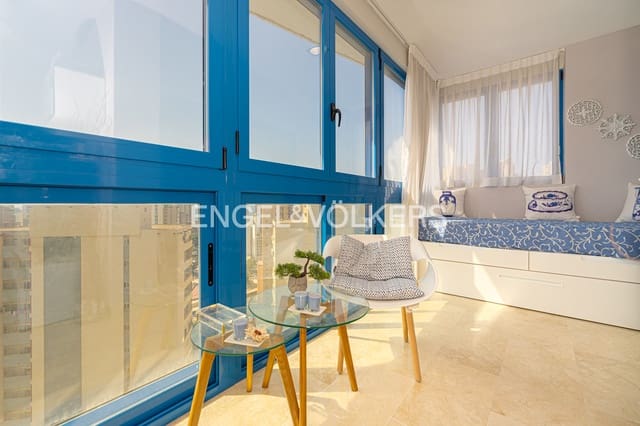 2 bedroom Apartment for sale in Benidorm with pool garage - € 325,000 (Ref: 10009485)