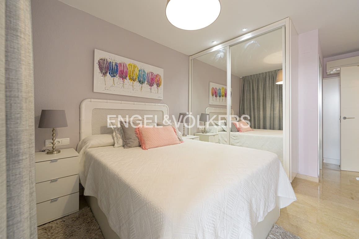 2 bedroom Apartment for sale in Benidorm with pool garage - € 325,000 (Ref: 10009485)