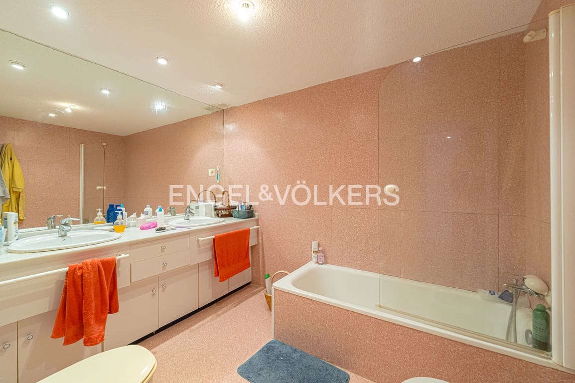 3 slaapkamer Appartement te koop in Benidorm met zwembad garage - € 550.000 (Ref: 10015914)