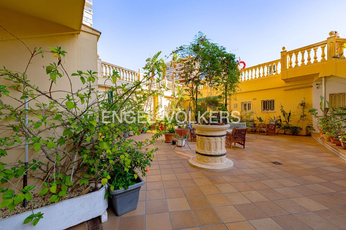 3 slaapkamer Appartement te koop in Benidorm met zwembad garage - € 550.000 (Ref: 10015914)