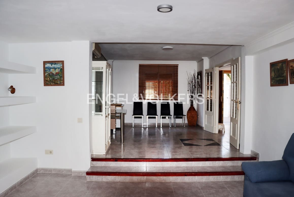 5 sovrum Villa till salu i Benidorm med pool garage - 477 000 € (Ref: 10030907)